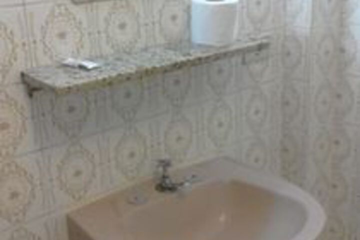 Room 8 of 26