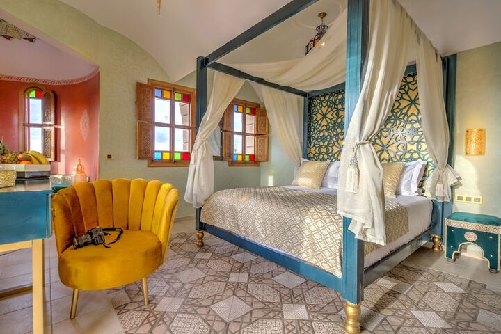 Room 4 of 96