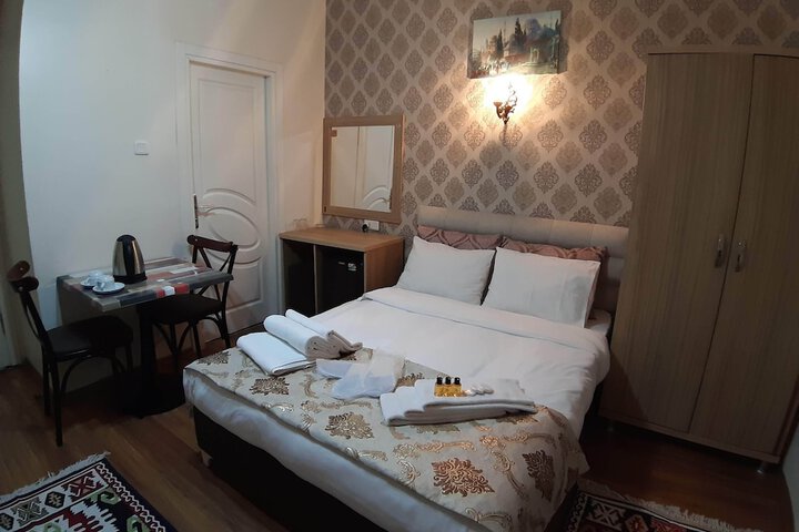 Room 37 of 123
