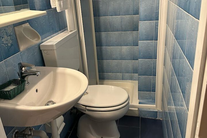 Room 12 of 51