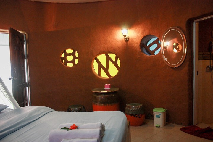 Room 11 of 21