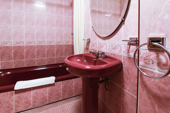 Clean Restrooms