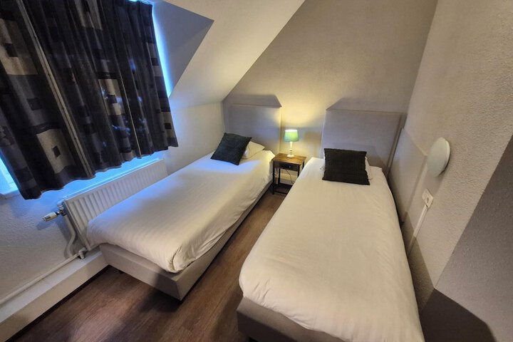 Room 39 of 76