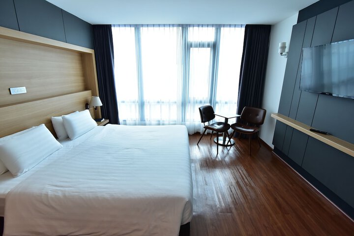 Room 30 of 78