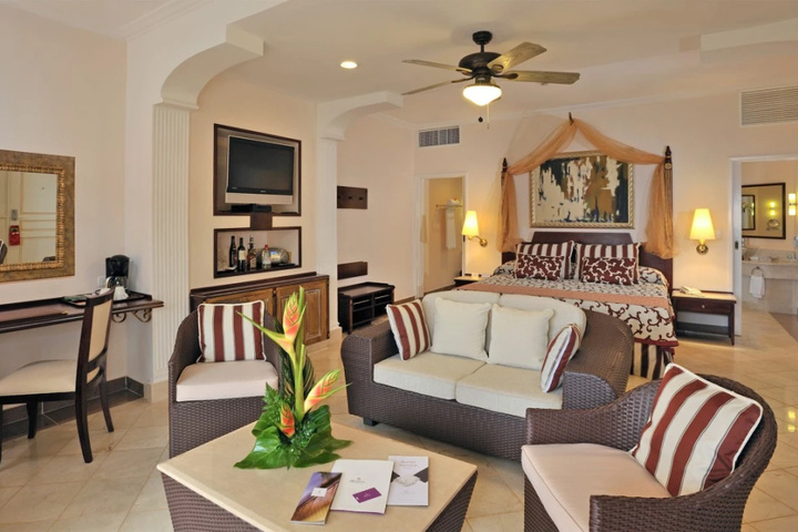 Room 2 of 11