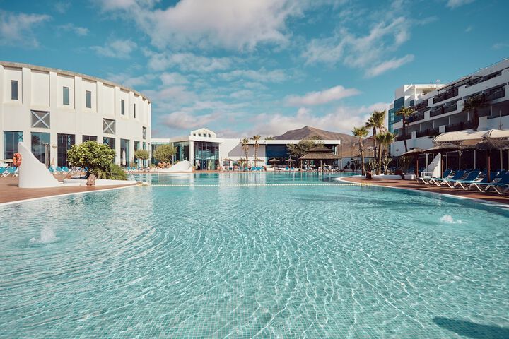 Pool Hotel