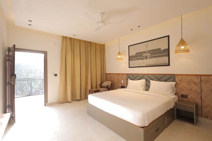 Room 15 of 42