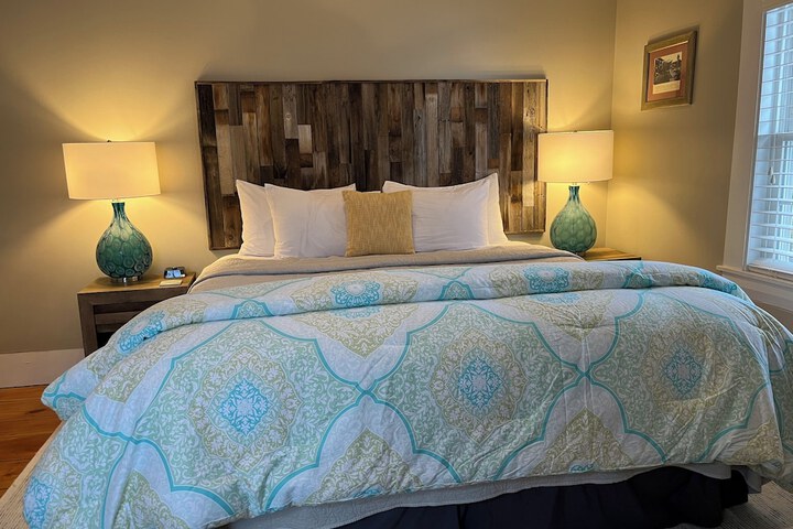 Room 15 of 64