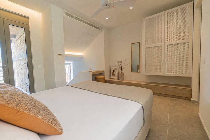 Room 10 of 54