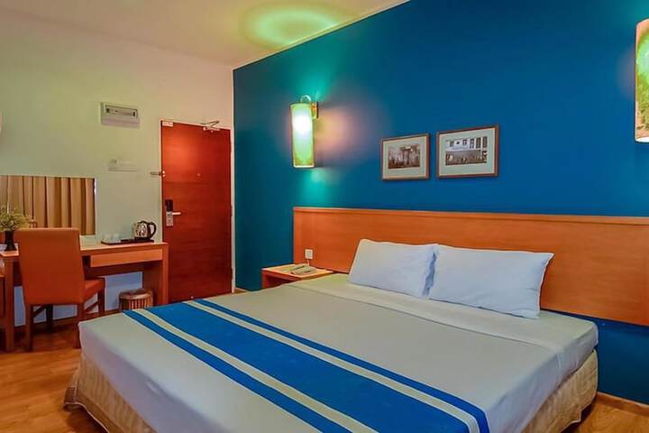 Room 6 of 30