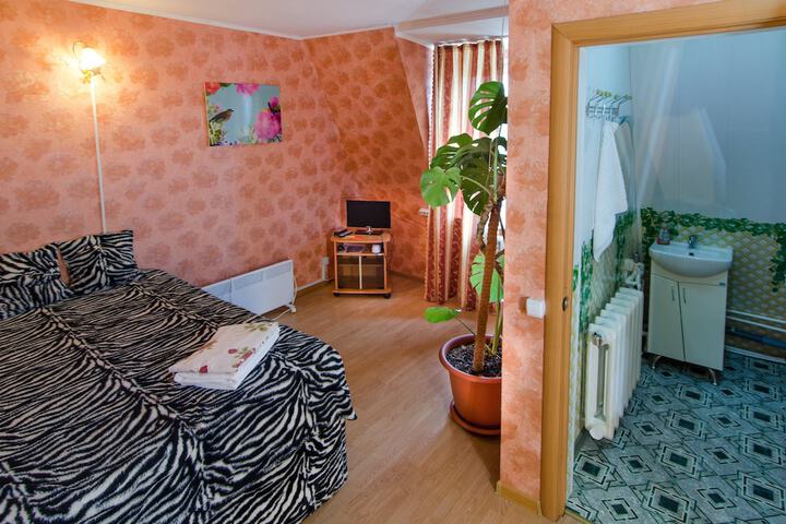 Room 11 of 41