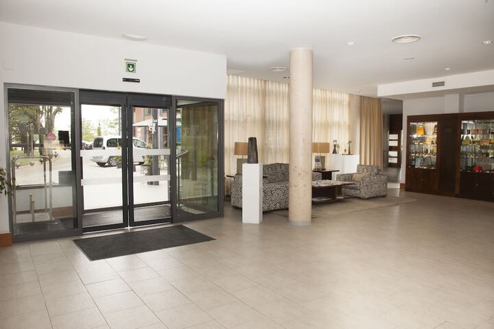 Hotel 2 of 76