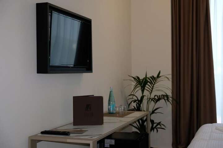 Room 21 of 87