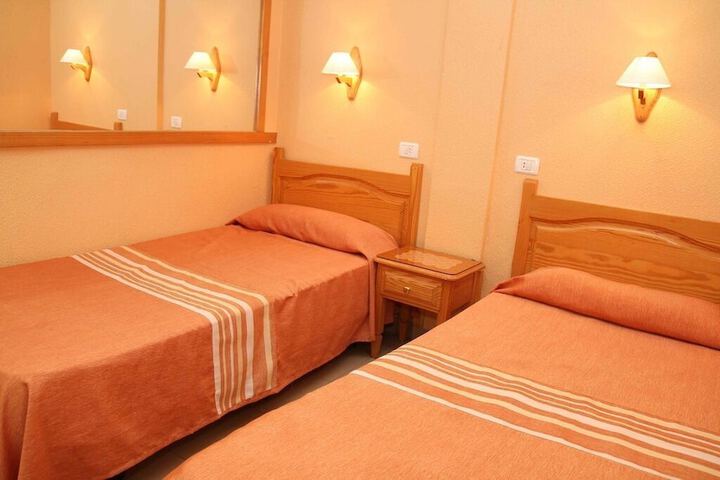 Room 4 of 45