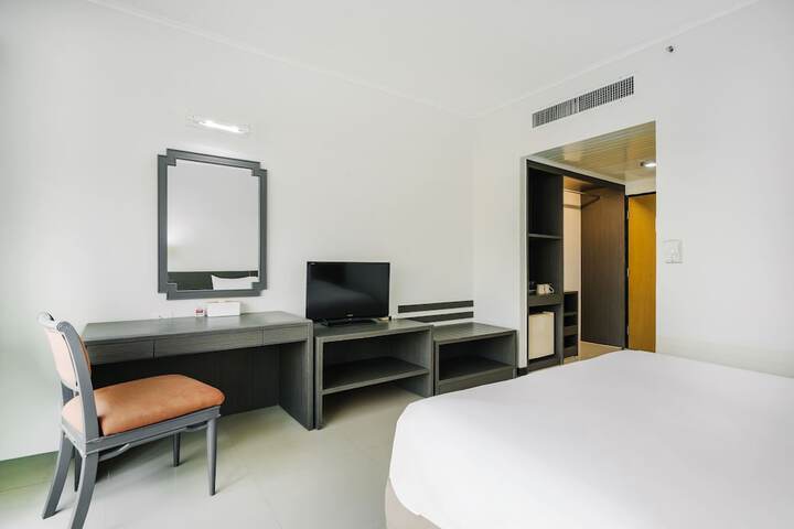 Room 58 of 85