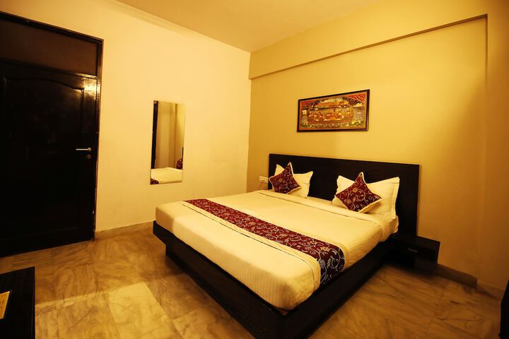 Room 6 of 21