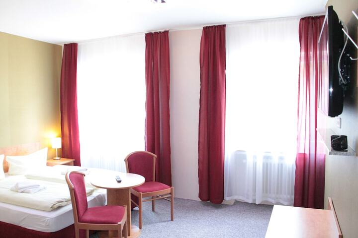 Room 7 of 56