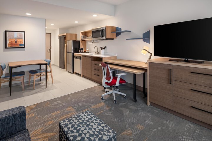 Room 14 of 47
