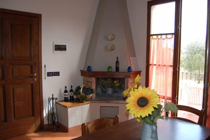 Room 42 of 100