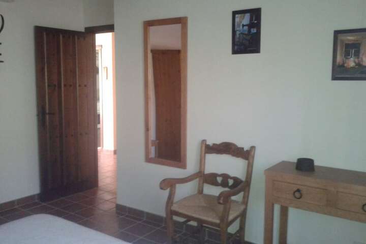 Room 9 of 47