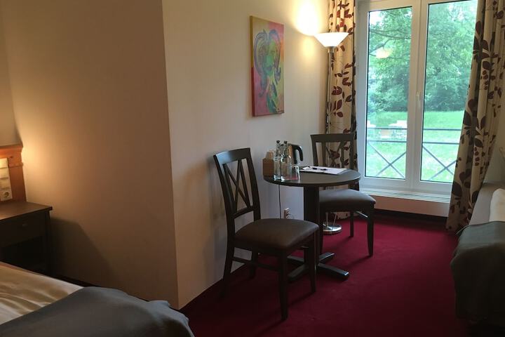 Room 6 of 49