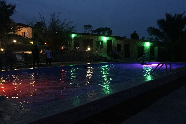 Pool 14 of 26