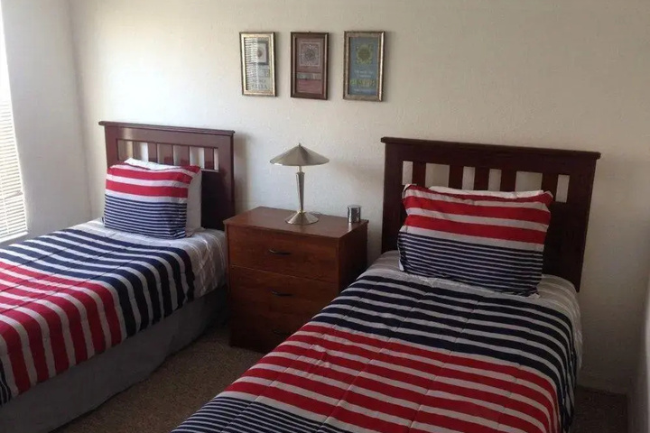 Room 5 of 25