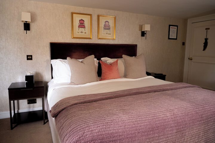 Room 25 of 58