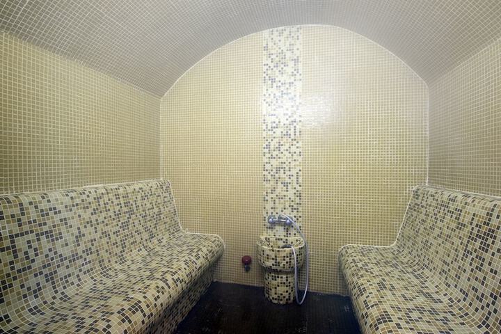 Room 26 of 34
