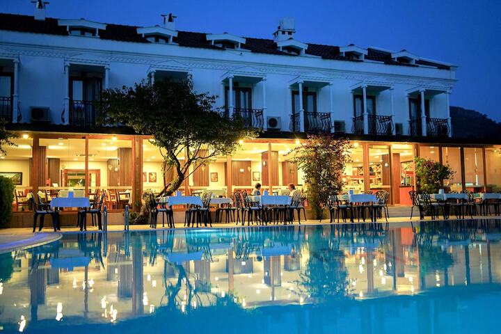 Front of property - evening/night