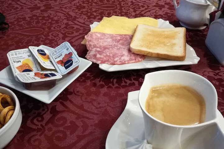 Breakfast/Coffee Service 30 of 36
