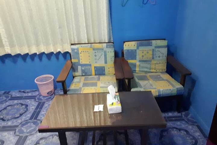 Room 8 of 14