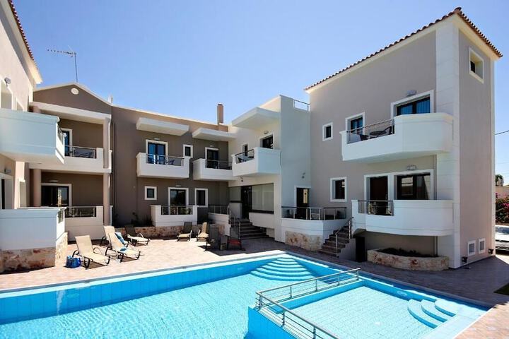 Hotel with Pool