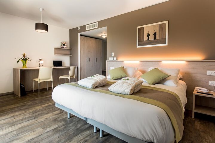 Room 9 of 21