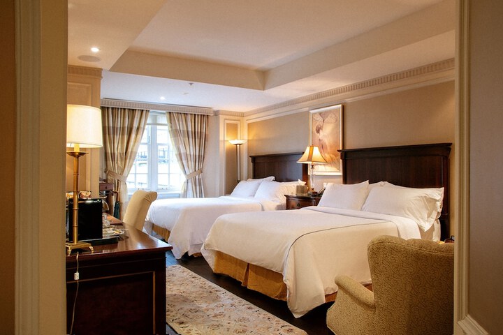 Room 15 of 61