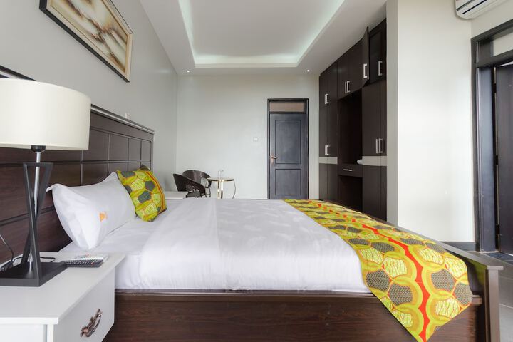 Room 12 of 41