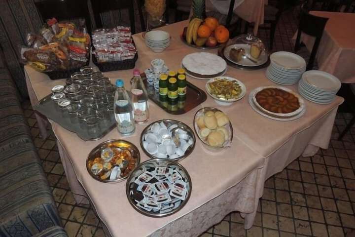 Dining 20 of 21