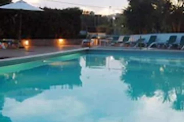 Hotel with Pool
