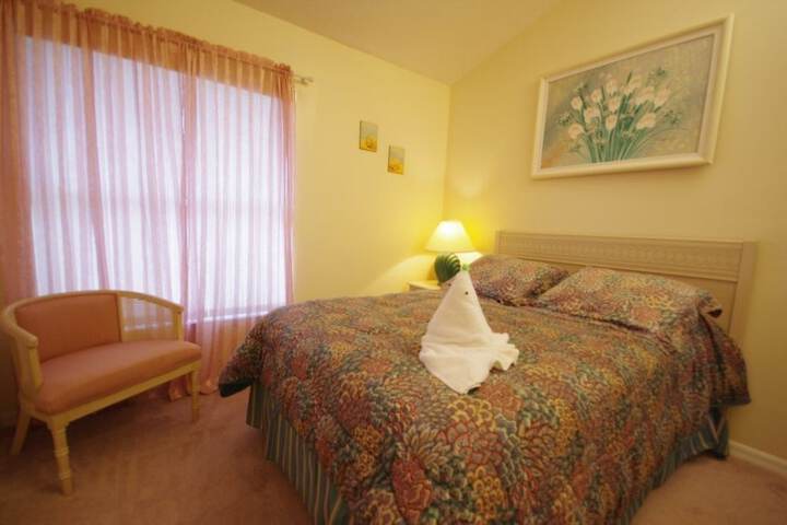 Room 4 of 23
