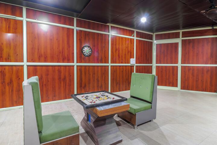 Room 9 of 28