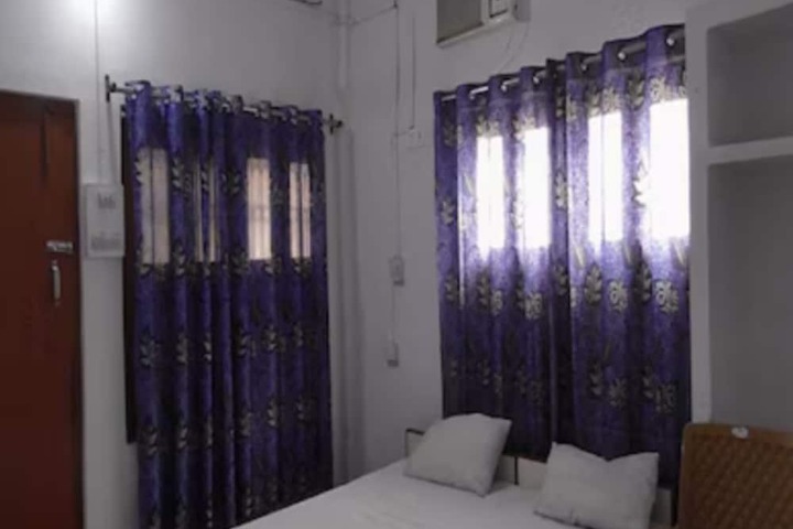 Room 18 of 20