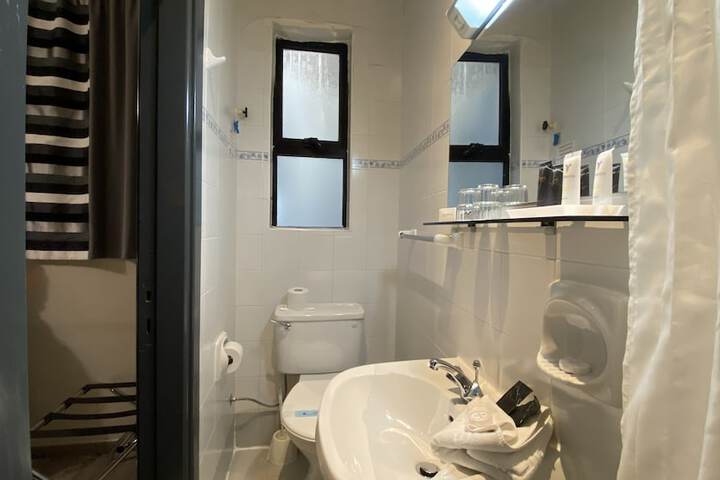Room 70 of 87