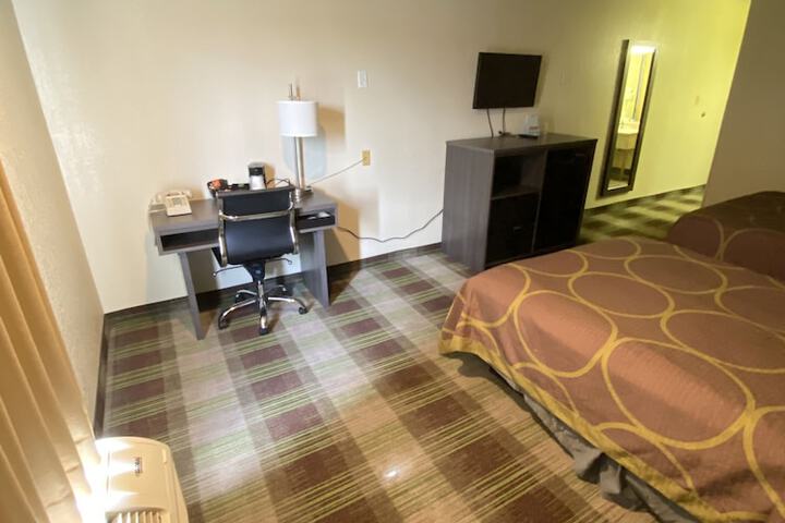 Double Accessible King Size Bed (4 of 9)