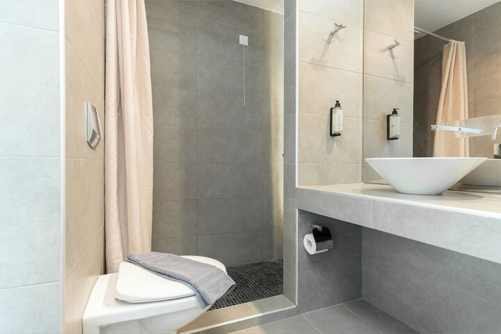 Clean Restrooms