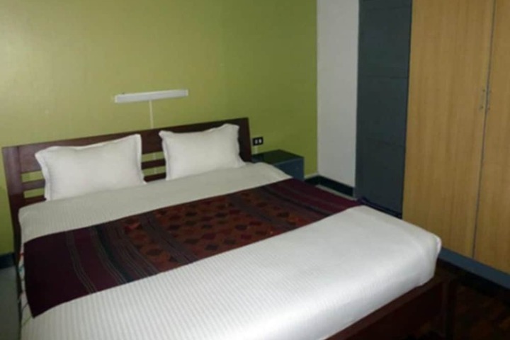 Room 9 of 52
