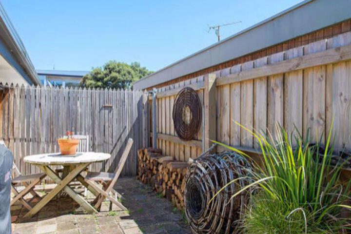 Hotel Exterior 2 of 5