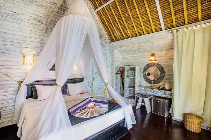 Room 10 of 120
