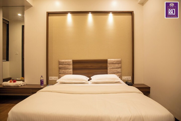Room 3 of 19