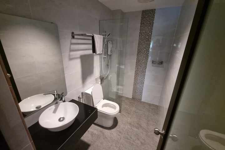 Room 125 of 138