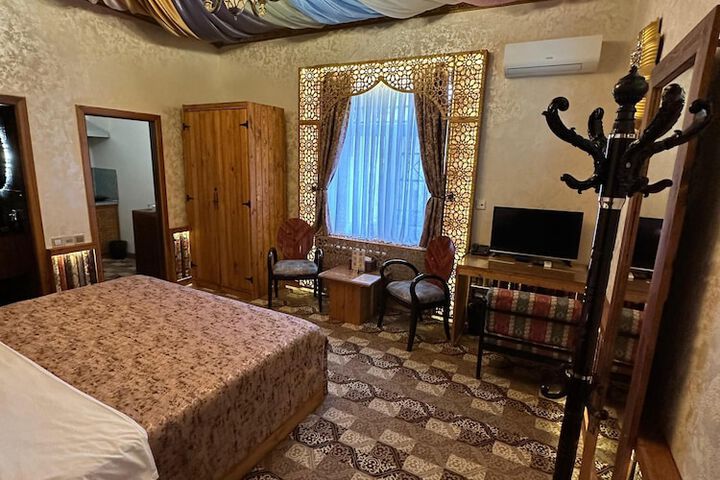 Room 47 of 140